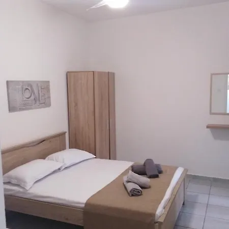 Niki Stavros Comfort Living